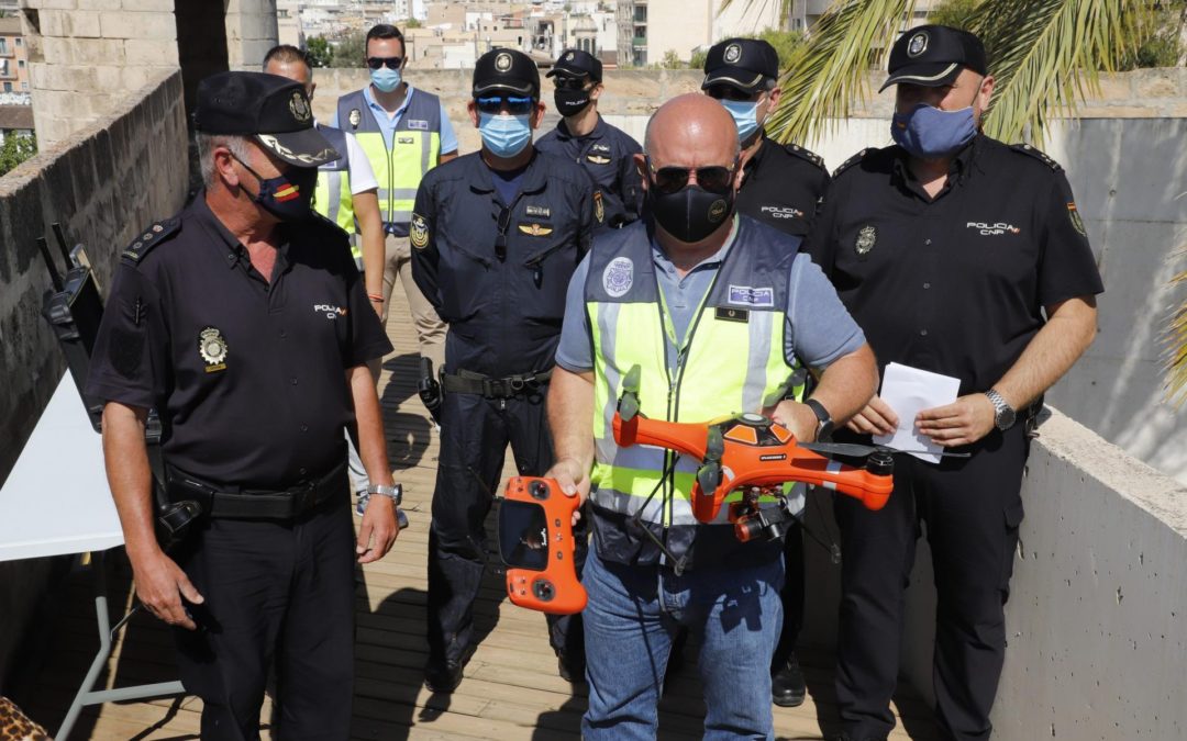 Polizisten können auf Mallorca Drohnen jetzt mit Spezialgewehr abschießen
