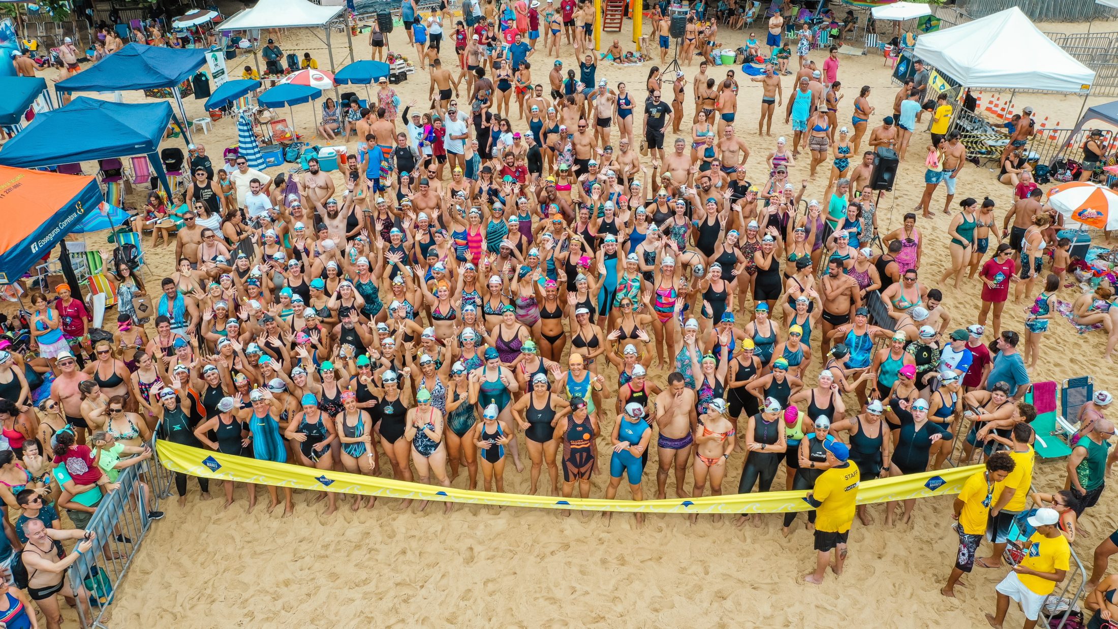 Sport-Event-mit-der-Drohne-aus-der-Luft-begleitet Marketing & Filmproduktion